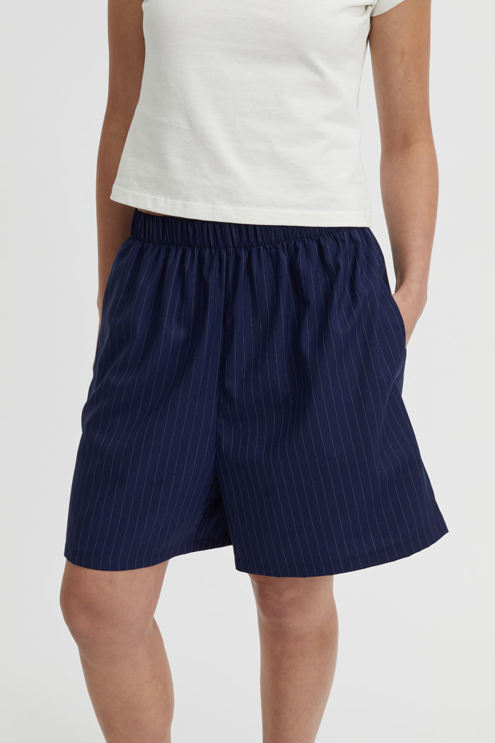 Lazara Shorts Navy