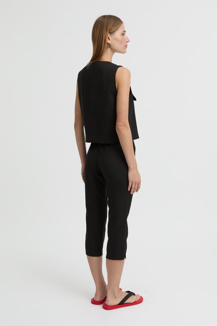 Anouk Capris Black