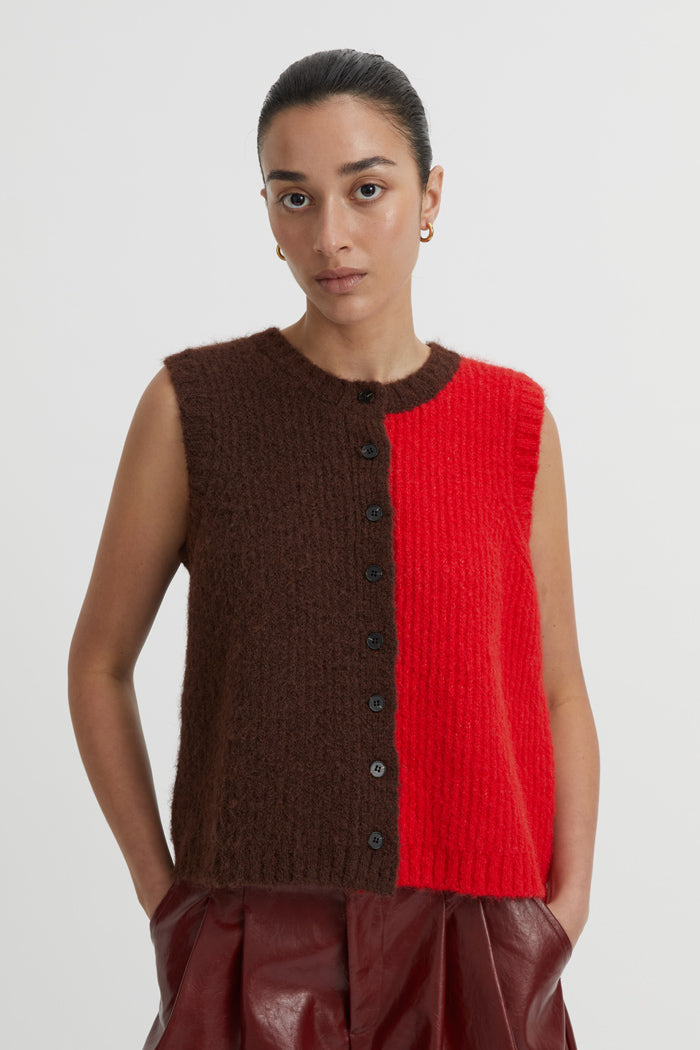 Isolde Vest Red